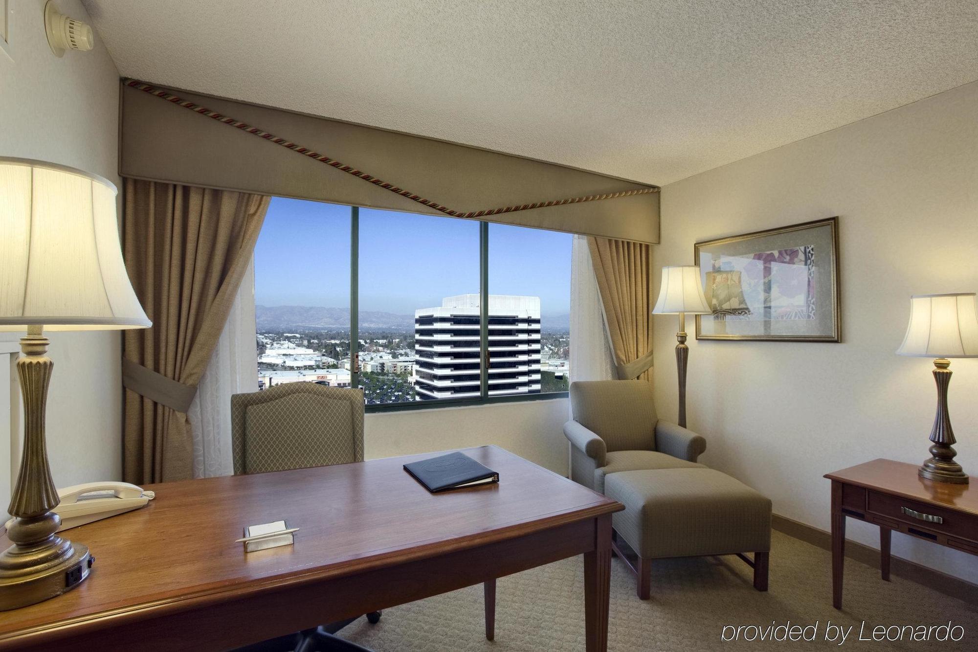 洛杉矶伍德兰德希尔斯希尔顿酒店 客房 照片